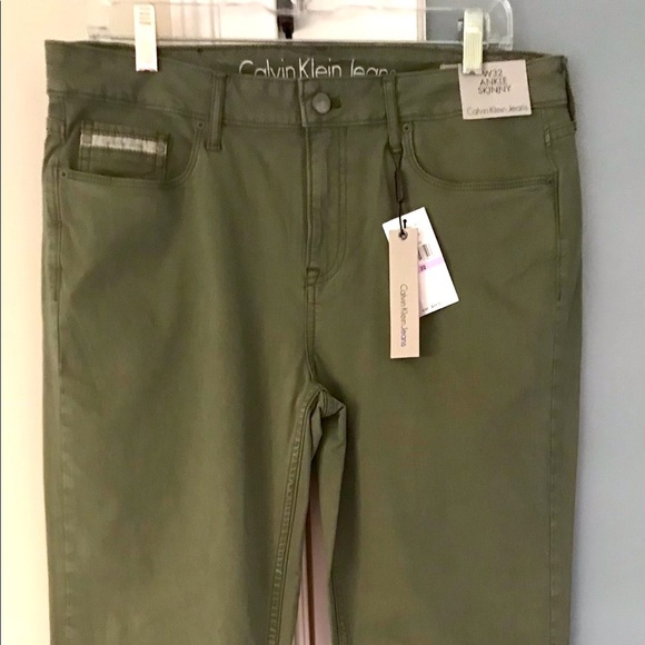 Calvin Klein Ankle Jeans - Picture 1 of 5